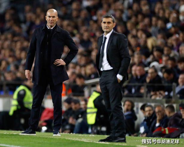  沃尔夫斯堡老将宝刀未老，头槌破门助球队客场全身而退