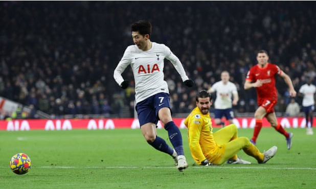  诺丁汉森林爆冷击败利物浦终结对手连胜